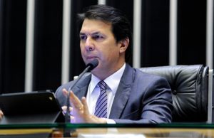 Arthur Maia, aliado de Bolsonaro, defende ‘independência’ de ACM Neto nas eleições 2022