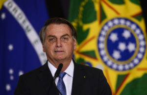 Bolsonaro chama de leviana pergunta da Jovem Pan sobre ‘rachadinha’, fantasmas e dinheiro vivo