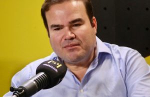 Cacá Leão dispara: ‘Não faço política olhando pelo retrovisor’