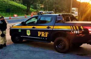 Em Correntina BA), PRF apreende mais de 2 kg de cocaína escondidos em veículo