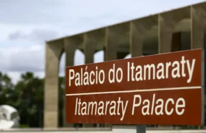 Governo Lula acusa EUA de violar soberania do Irã com ataque contra bases nucleares