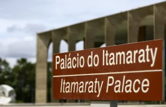 Governo Lula acusa EUA de violar soberania do Irã com ataque contra bases nucleares